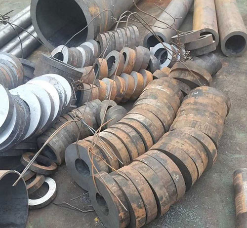 克孜勒苏厚壁合金无缝管切割