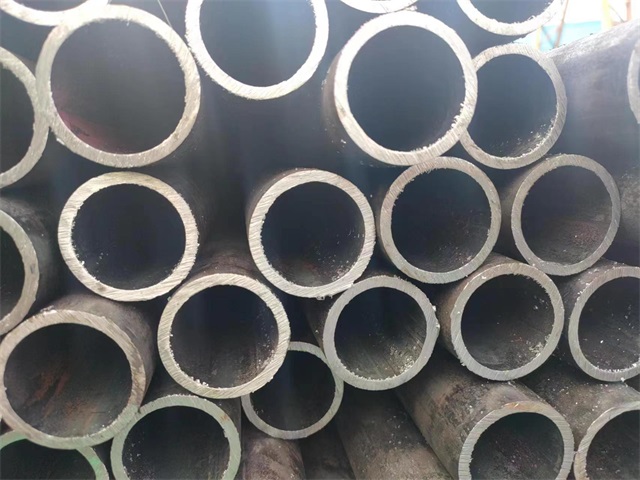 克孜勒苏10#结构用无缝钢管